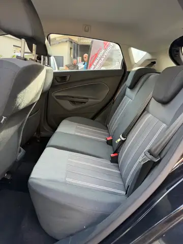 Ford Fiesta view 6