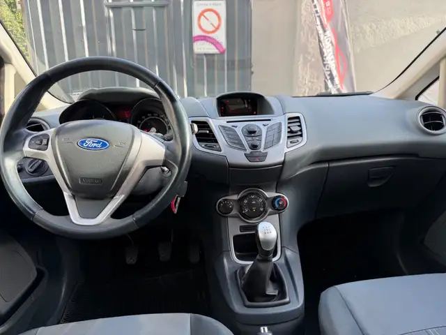 Ford Fiesta view 7