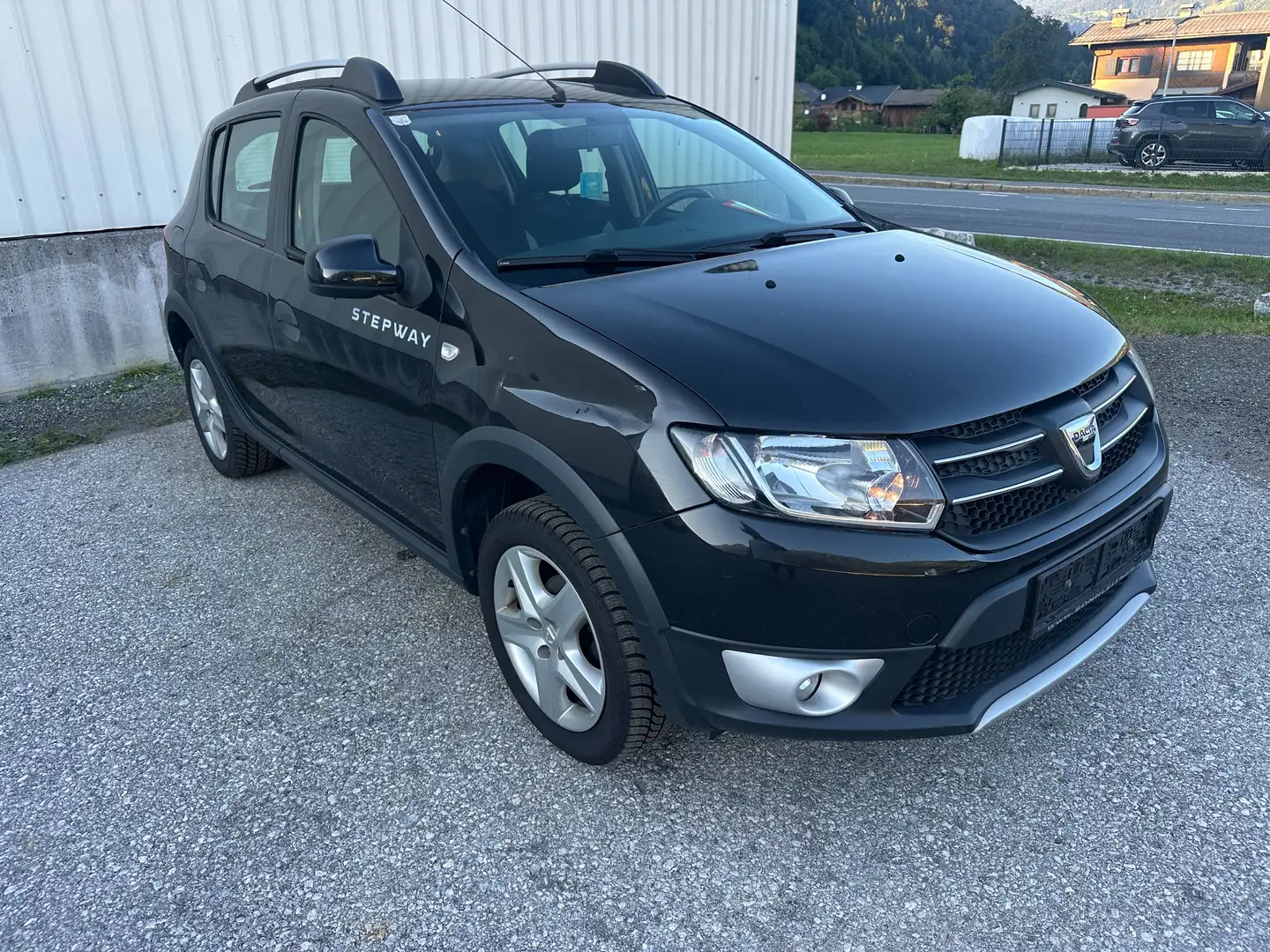 Dacia Sandero Stepway  Pickerl 6/2027 - 1