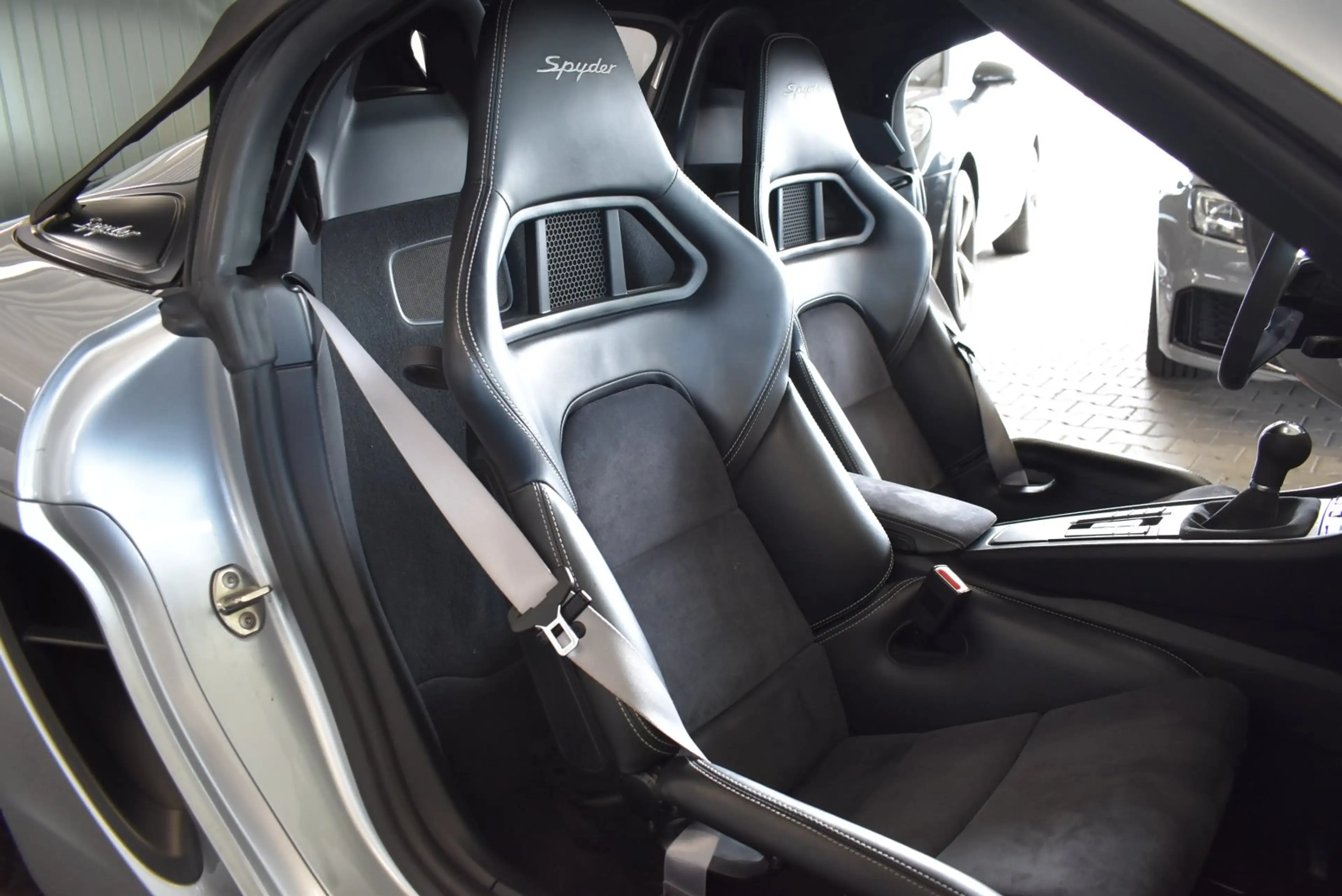 Porsche Boxster Spyder Navi Kamera Deutsches Fahrzeug — photo 13
