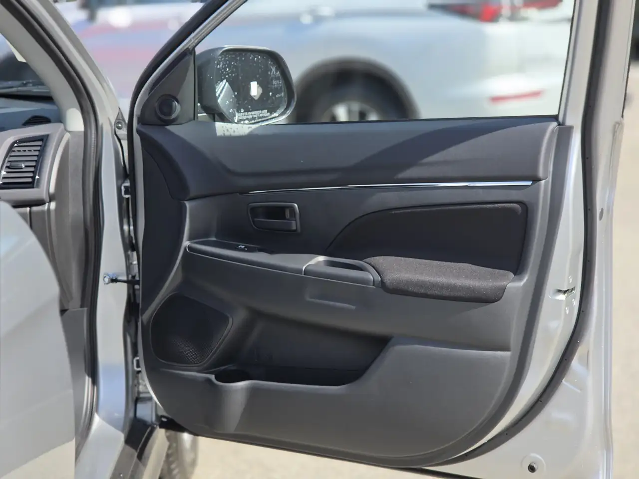 Mitsubishi RVR снимка Mitsubishi RVR