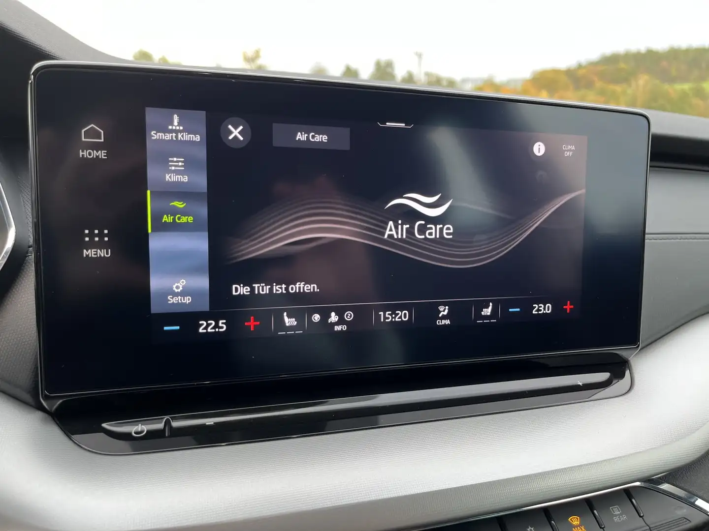 Skoda Octavia Combi 2,0 TDI DSG Selection + 16 Zoll + ACC + AHK Weiß - 2