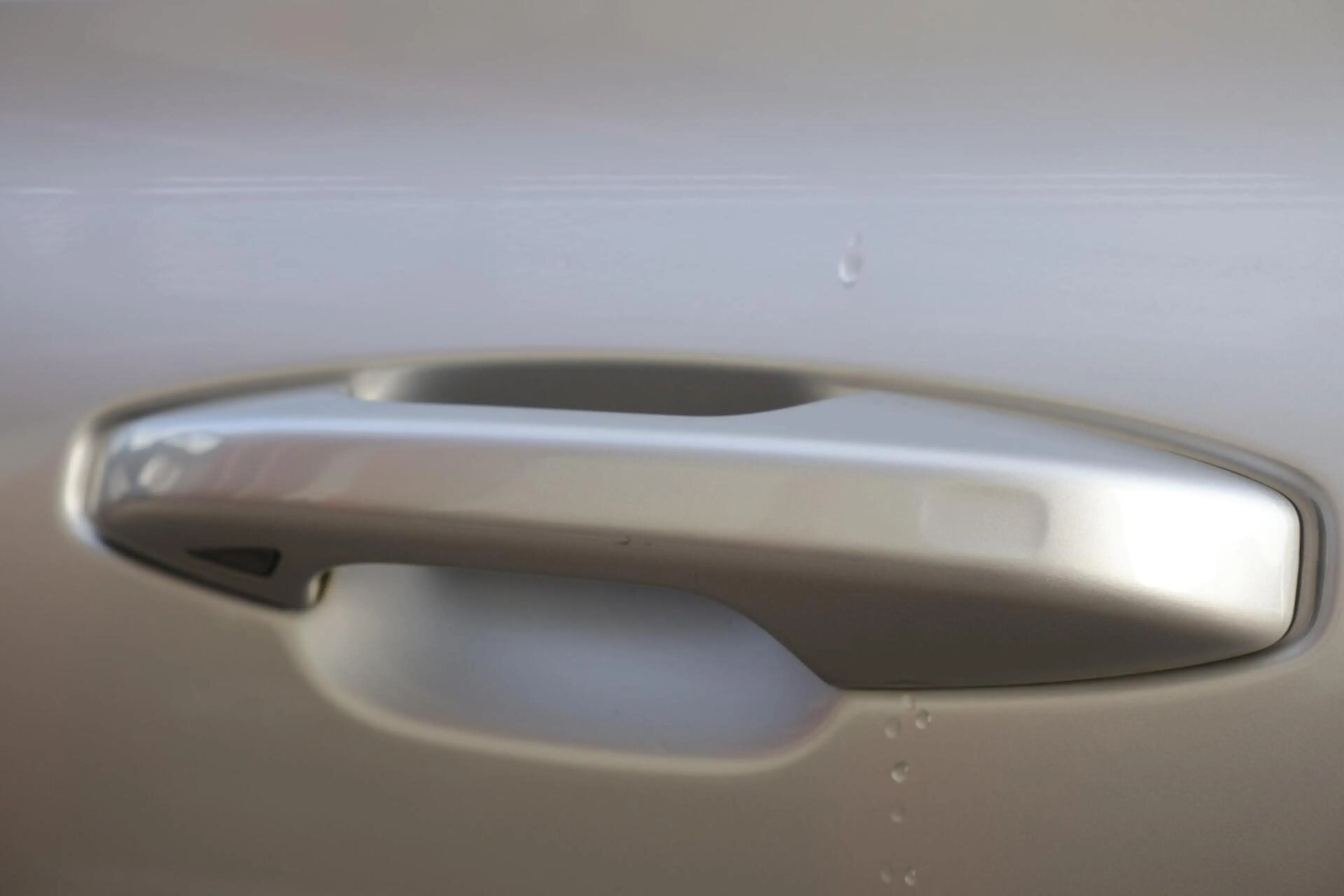 Volvo V60 T6 Recharge AWD R-Design — photo 10