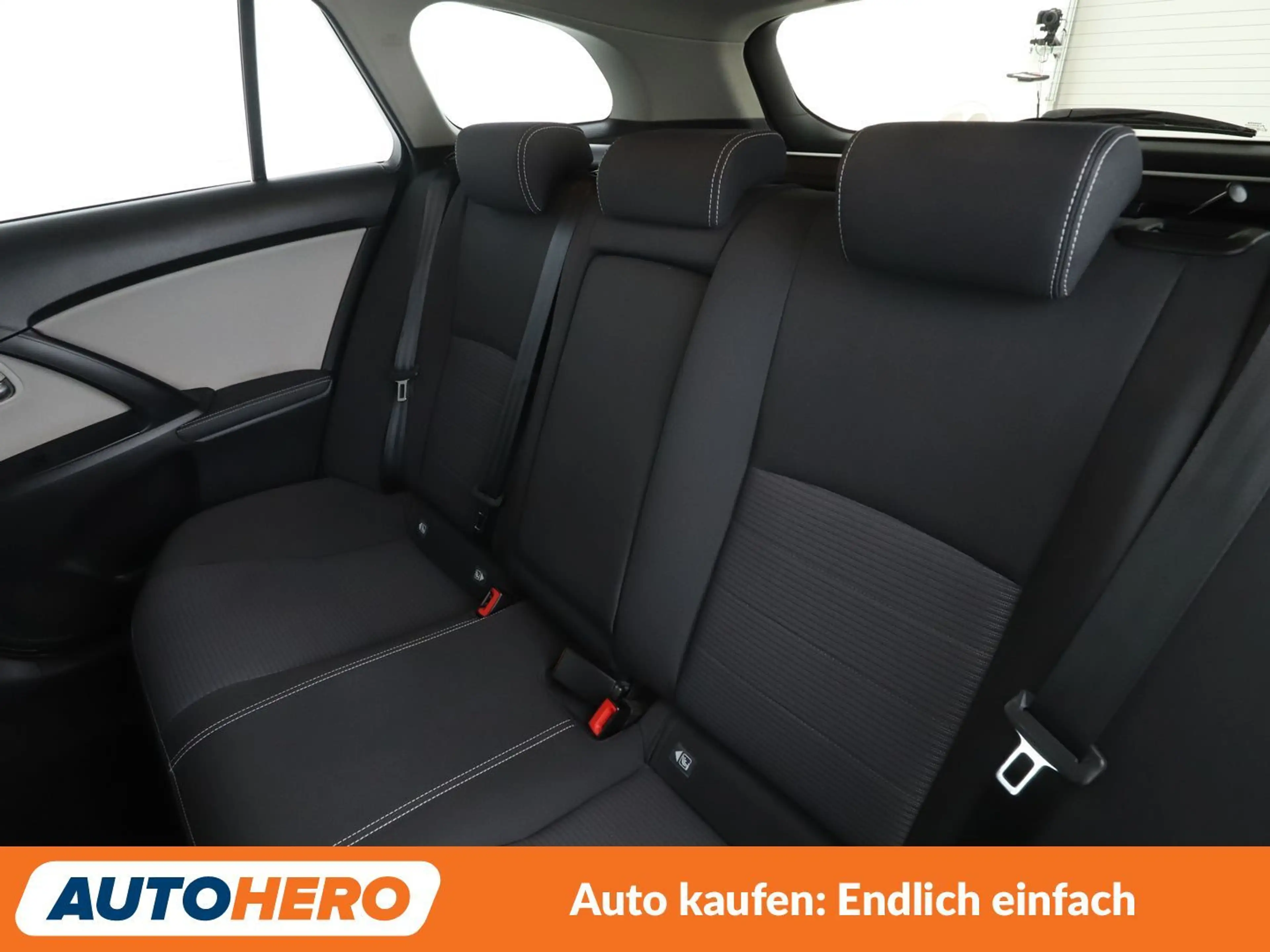 Toyota Avensis 1.8 Edition-S+*NAVI*TEMPO*CAM*SHZ*LIM*KLIMA* — photo 14