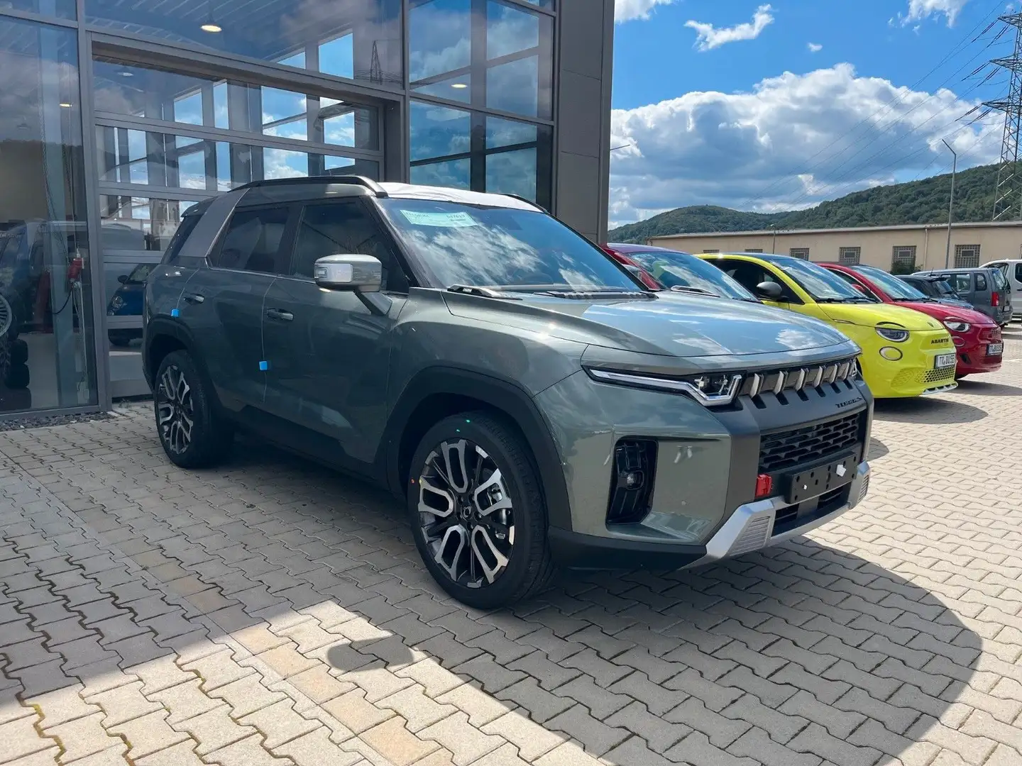 SsangYong Torres Forest Edition 2WD Automatik Grau - 2