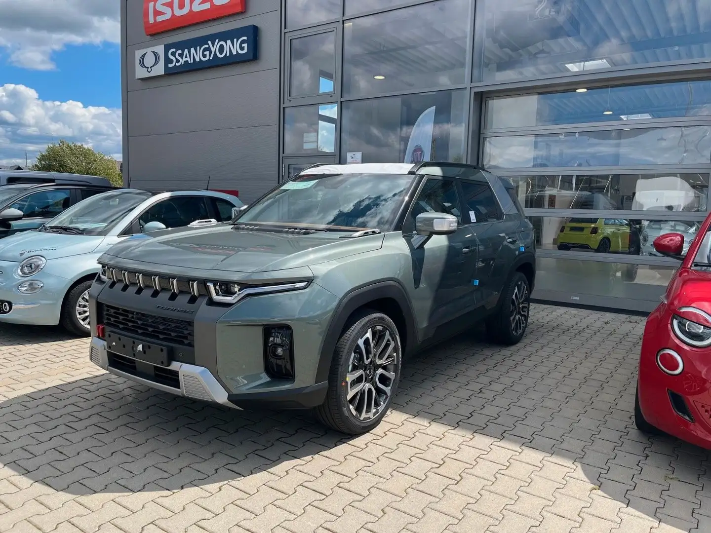 SsangYong Torres Forest Edition 2WD Automatik Grau - 1