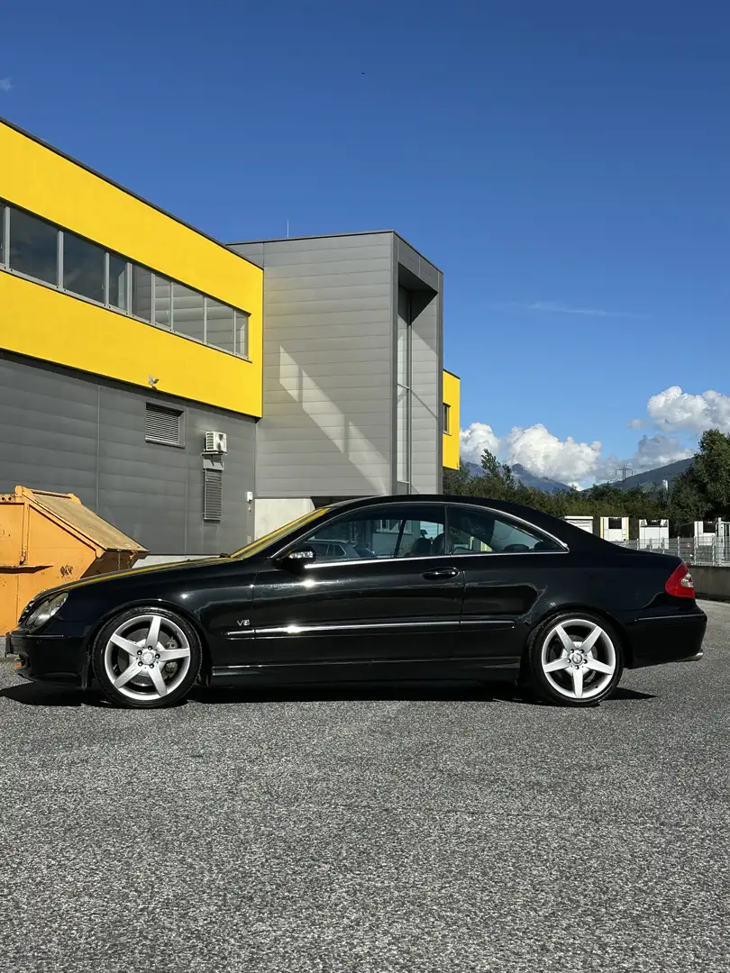Mercedes-Benz CLK 500 Avantgarde Aut. Černá - 2