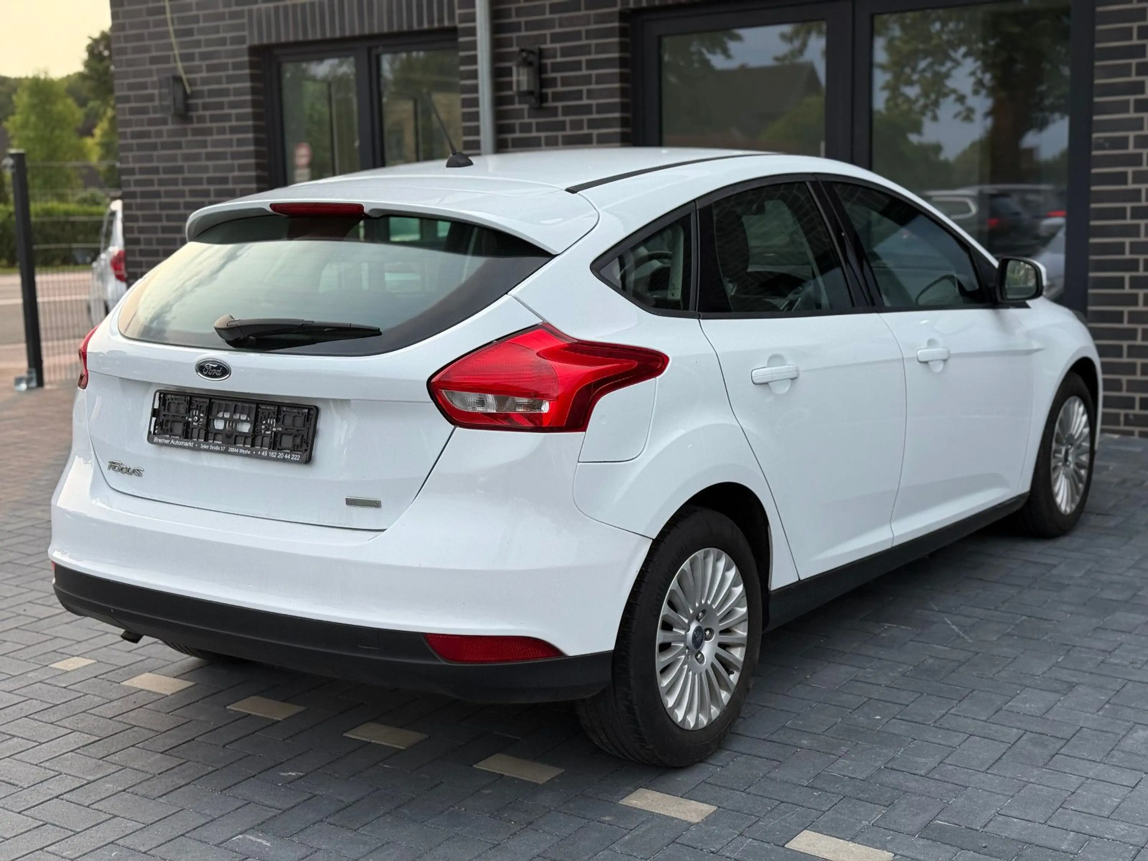 Ford Focus Limousine Trend*Klima*SHZ*Ele.Fen*1 Hand — photo 6
