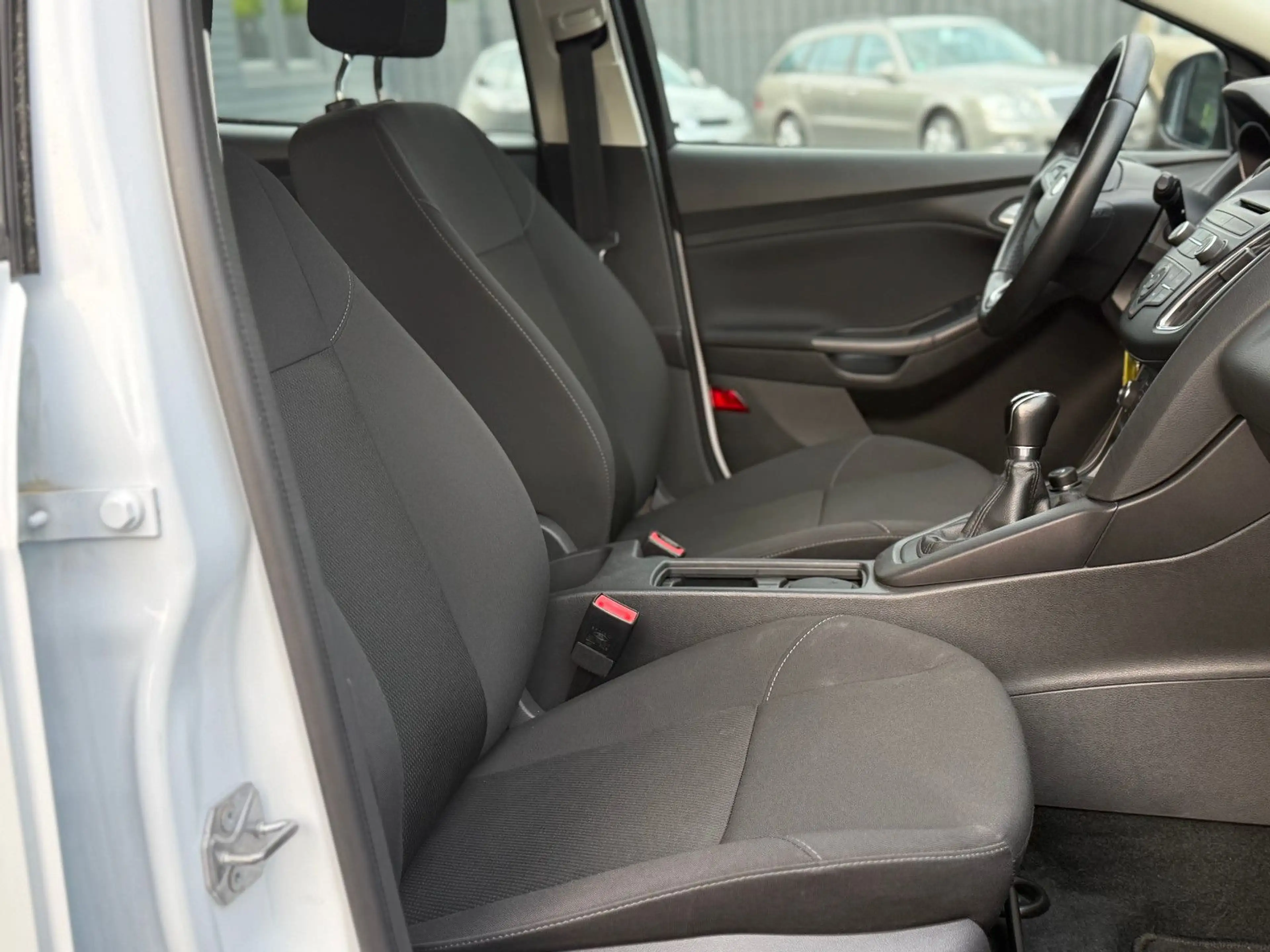 Ford Focus Limousine Trend*Klima*SHZ*Ele.Fen*1 Hand — photo 11