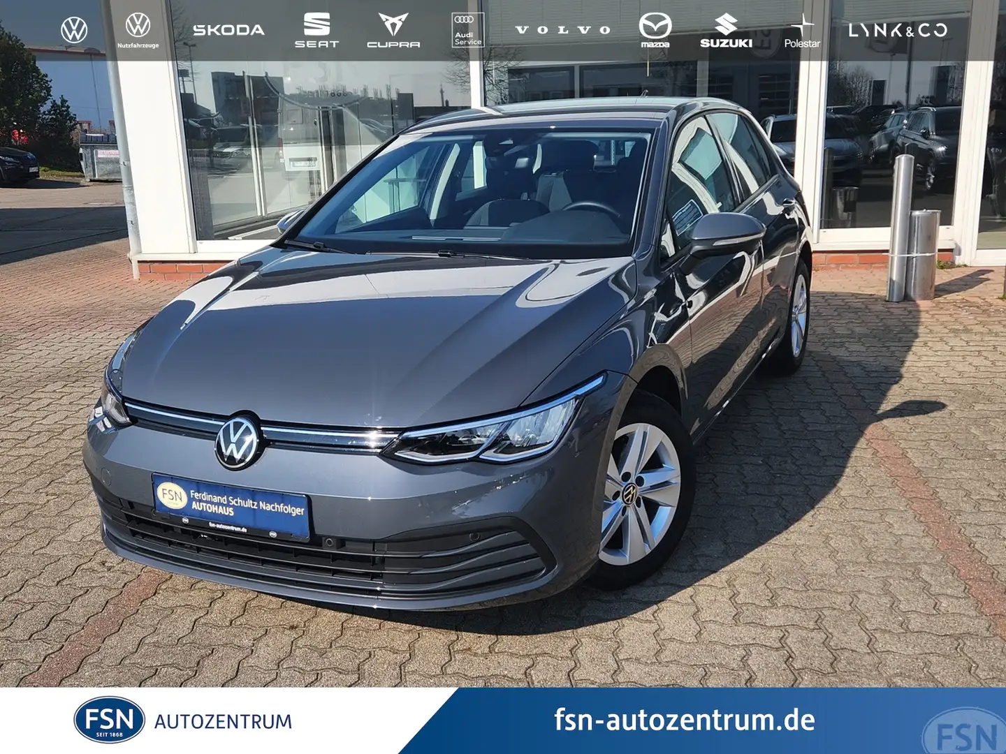 Volkswagen Golf VIII 2.0 TDI Life LED NAVI ACC VC APP SHZG DAB Grau - 1