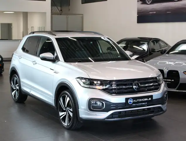 Volkswagen T-Cross view 2