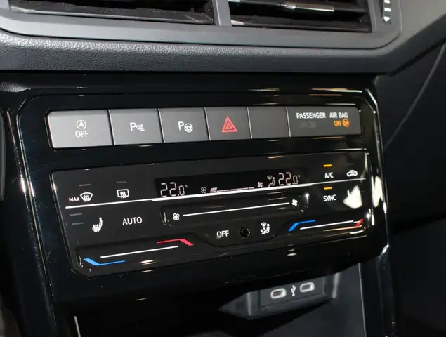 Volkswagen T-Cross view 15