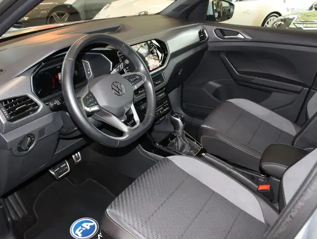 Volkswagen T-Cross view 12