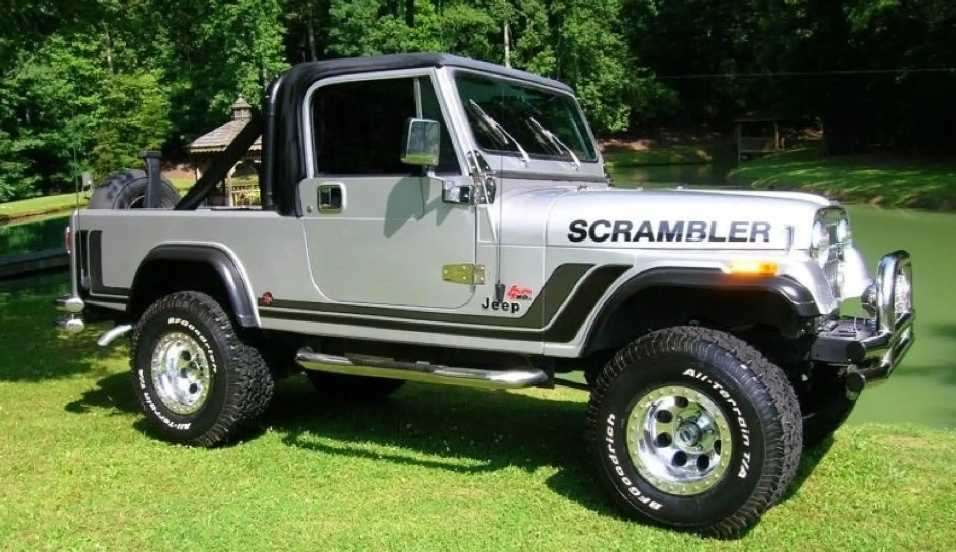 Jeep CJ-8 Plateado - 1