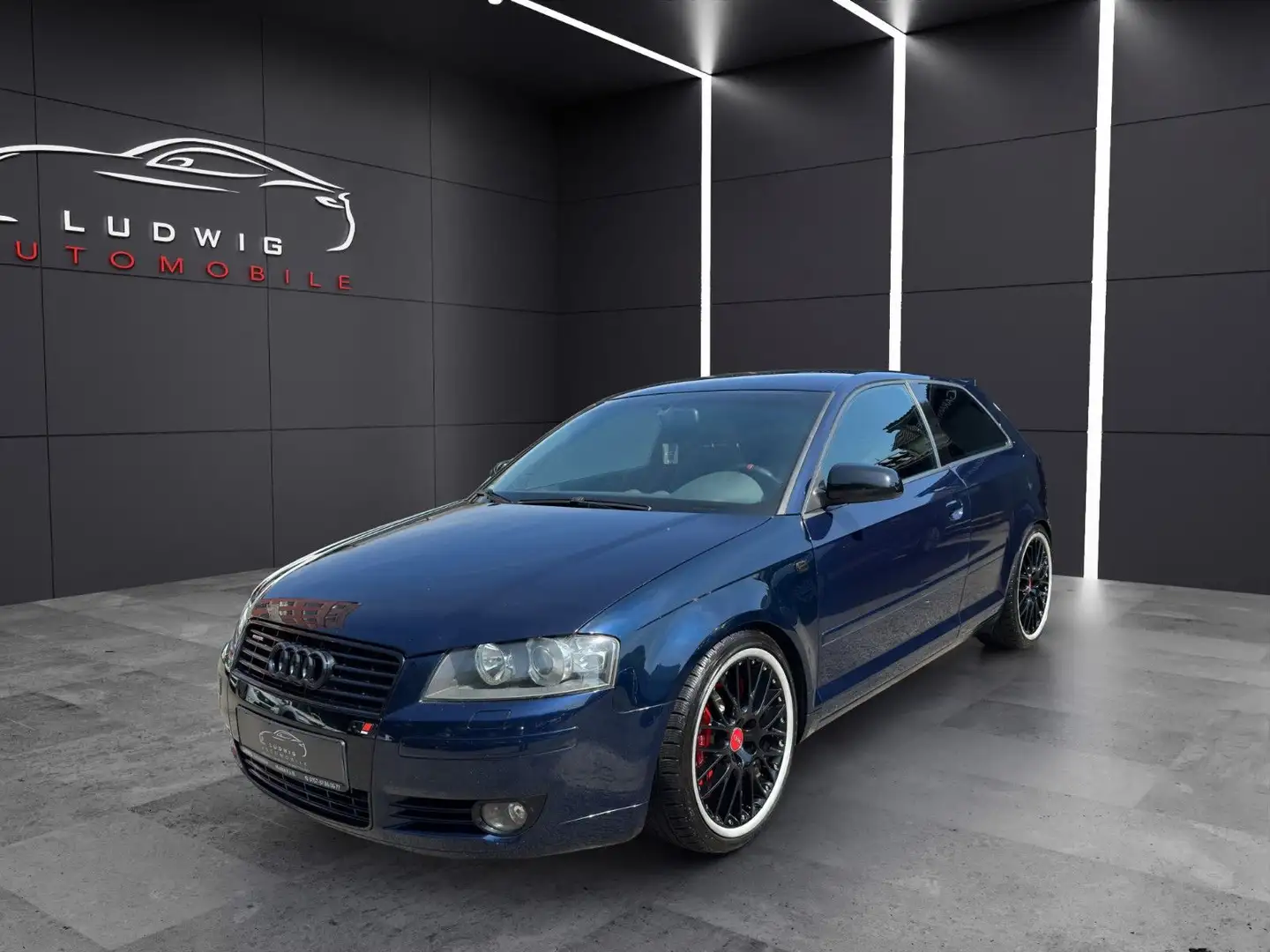 Audi A3 S3 / A3 3.2 S line Sportpaket plus quattro /DSG Bleu - 1
