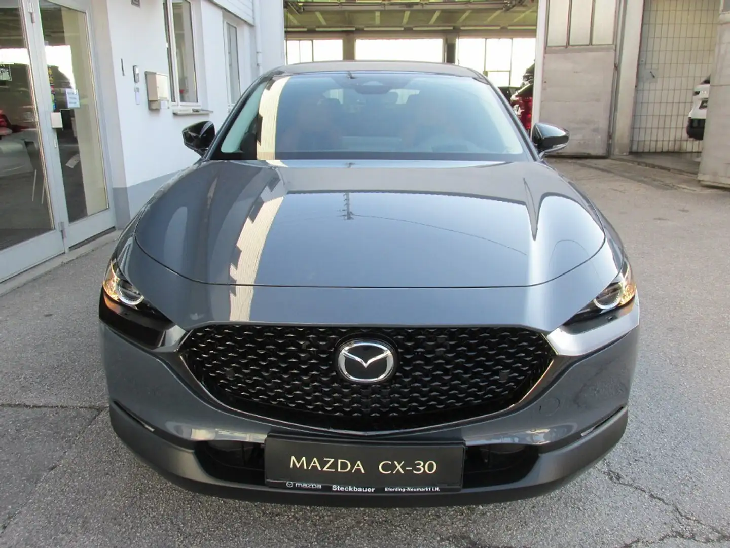 Mazda CX-30 e-Skyactive G140 Nagisa Grau - 2