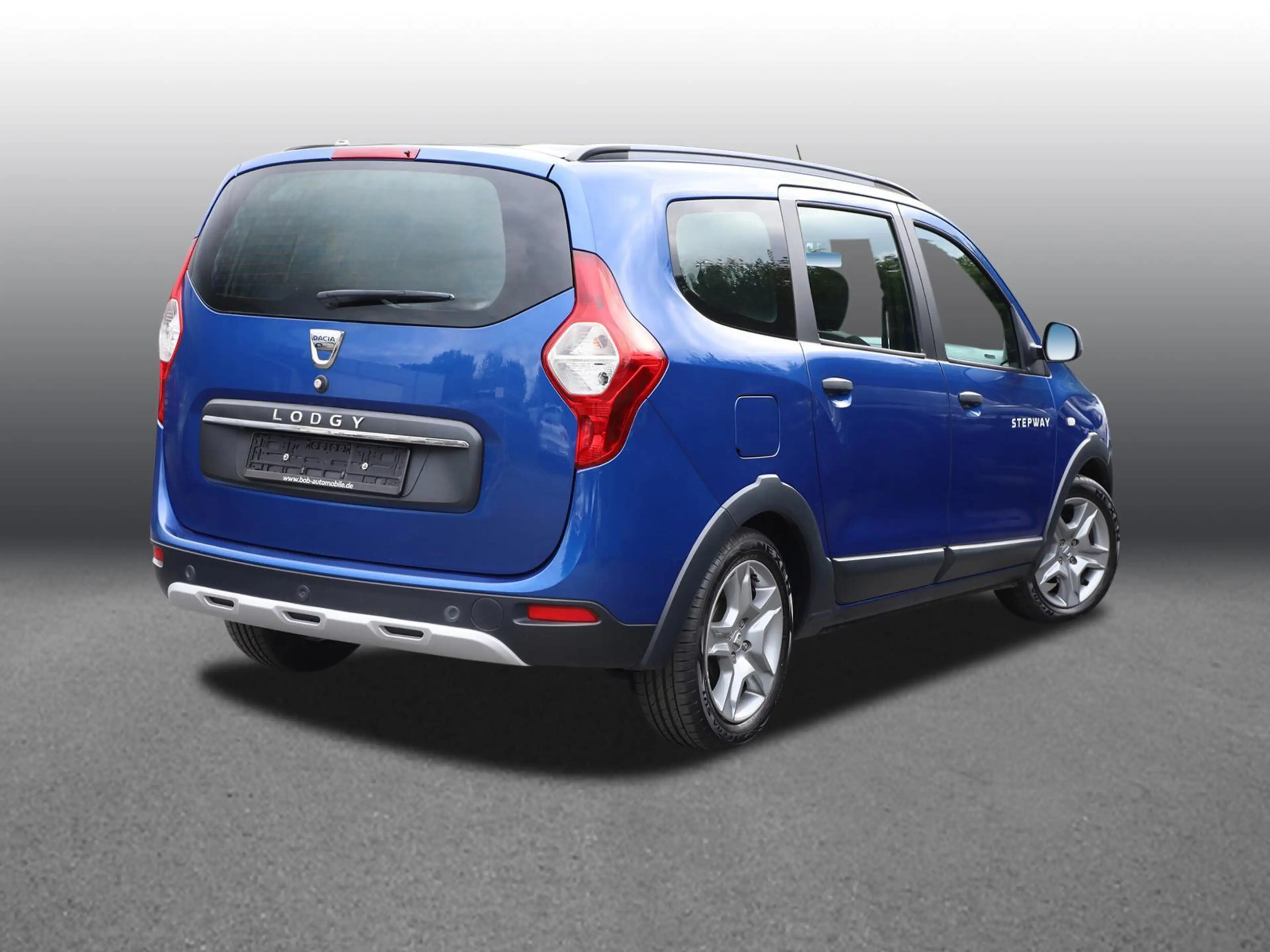 Dacia Lodgy Stepway TCe 130 5-Sitzer NAVI SHZ R.KAMERA — photo 2