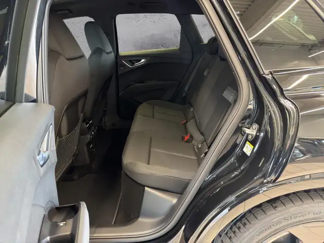 Audi Q4 E-Tron view 10