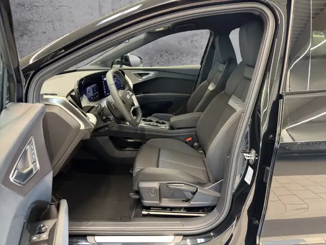 Audi Q4 E-Tron view 8
