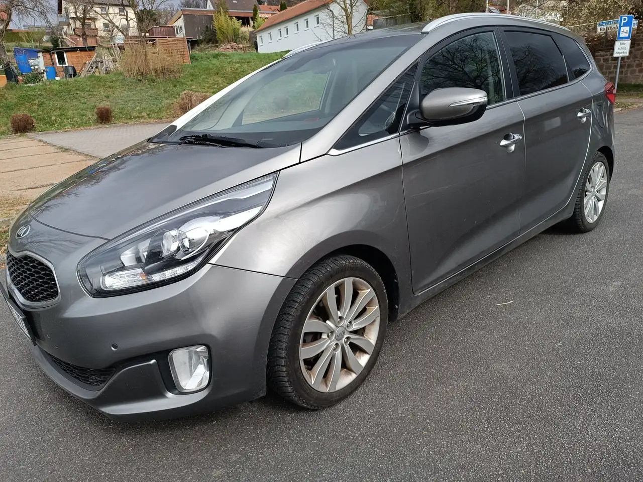 Kia Carens