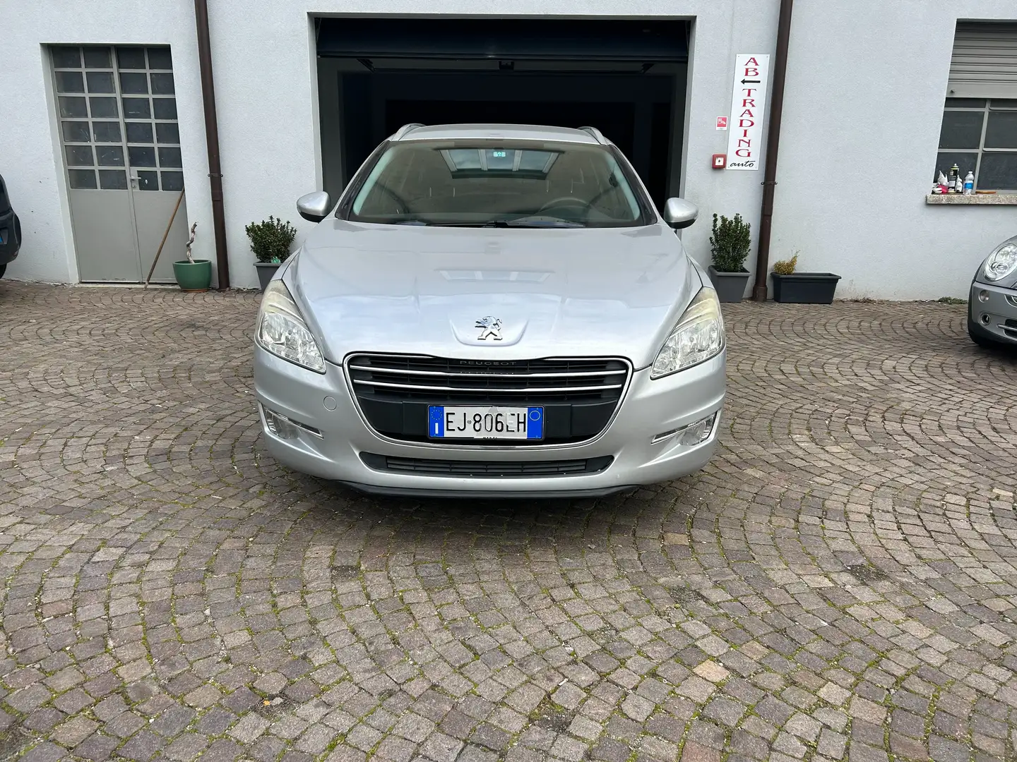 Peugeot 508 508 SW 2.0 hdi 16v Active Ciel 140cv Gri - 1