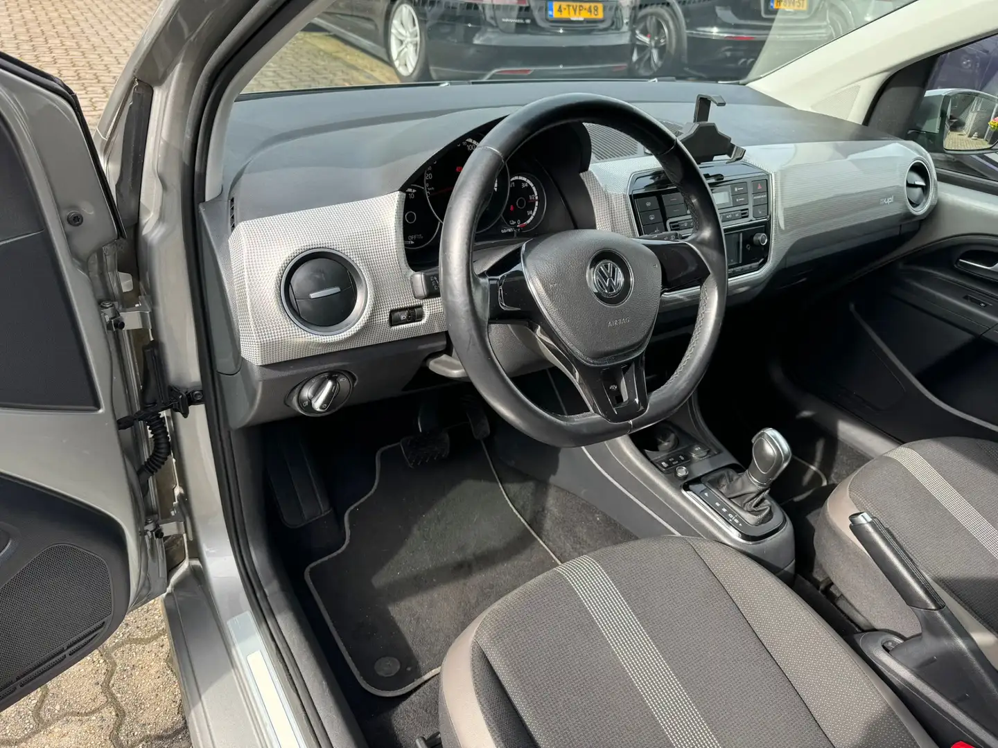 Volkswagen e-up! e-up! airco, stoelverw, carplay siva - 2