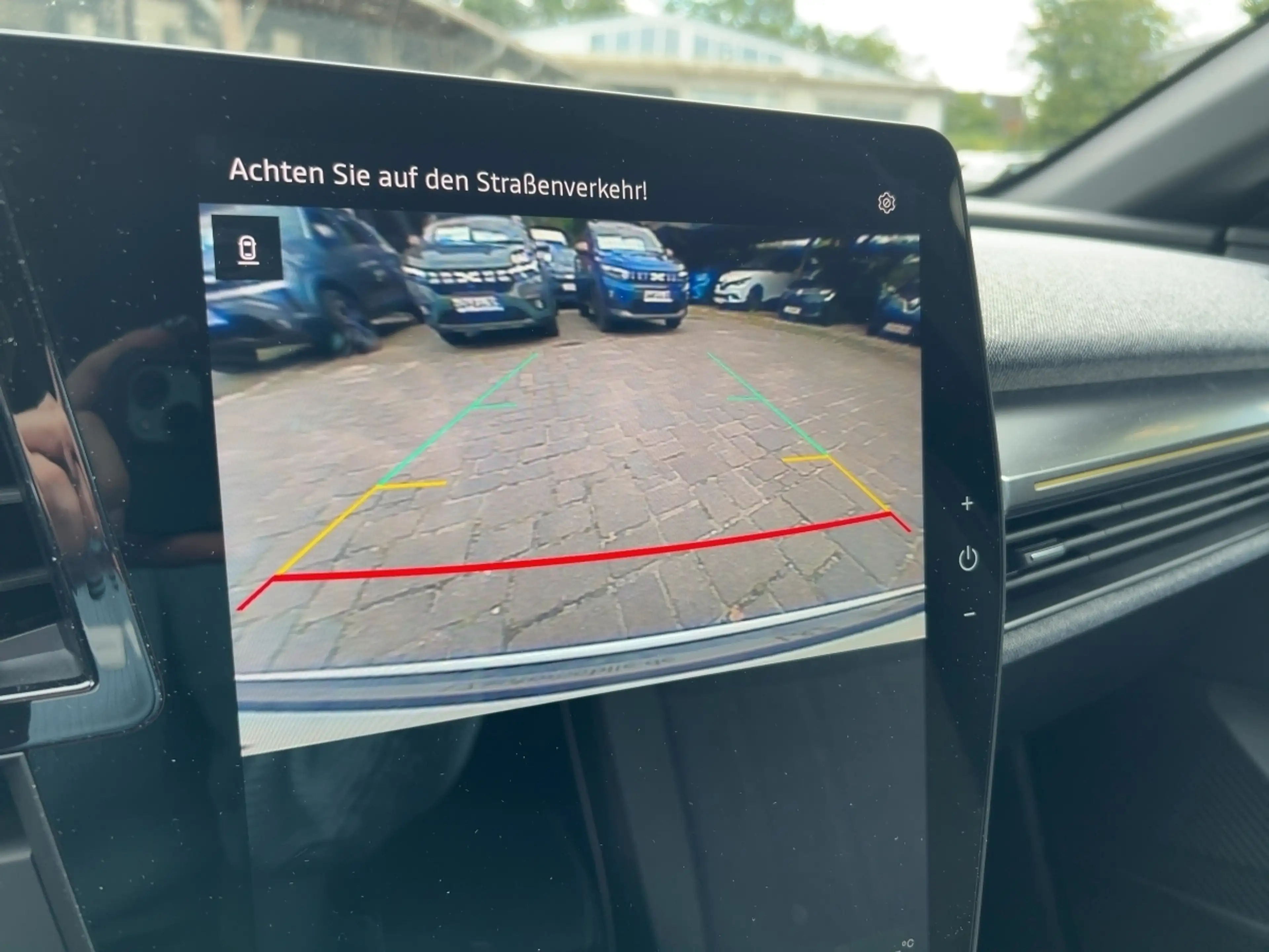 Renault Megane E-Tech EV60 220 Techno Comfort Range — photo 9