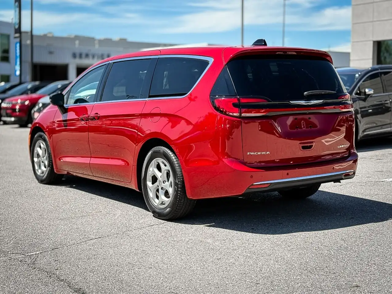 Chrysler Pacifica снимка Chrysler Pacifica