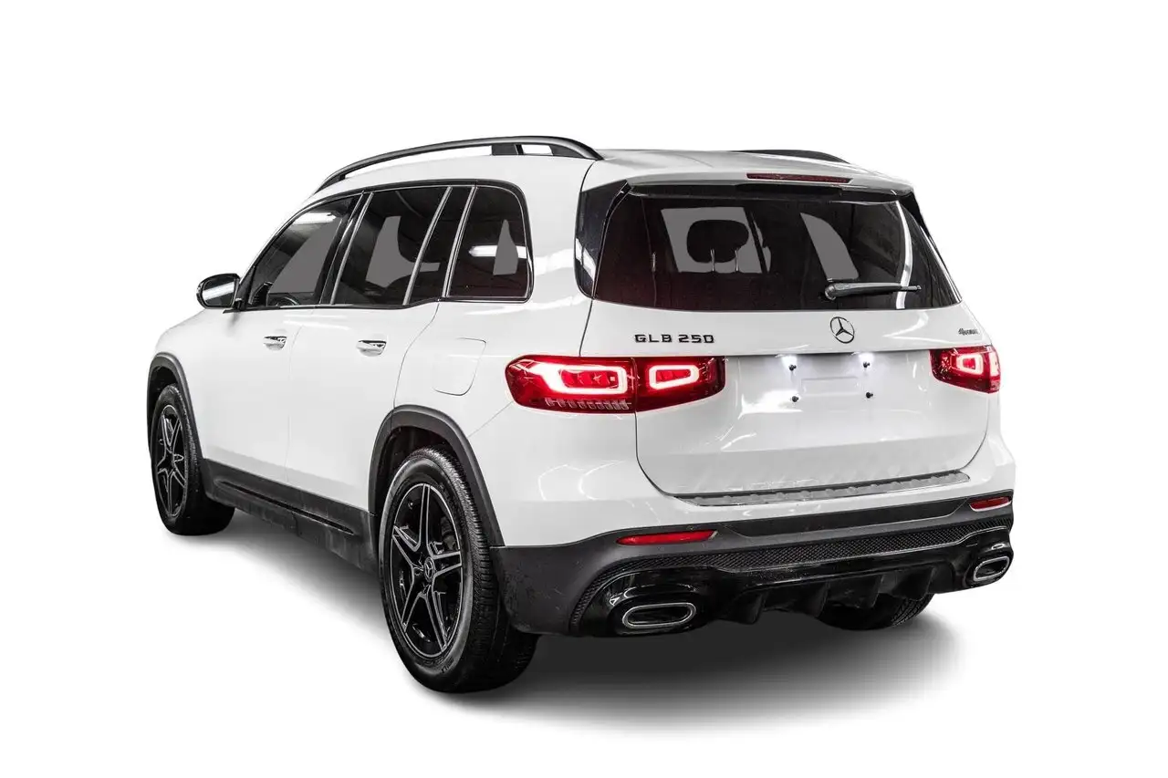 Mercedes-Benz GLB снимка Mercedes-Benz GLB