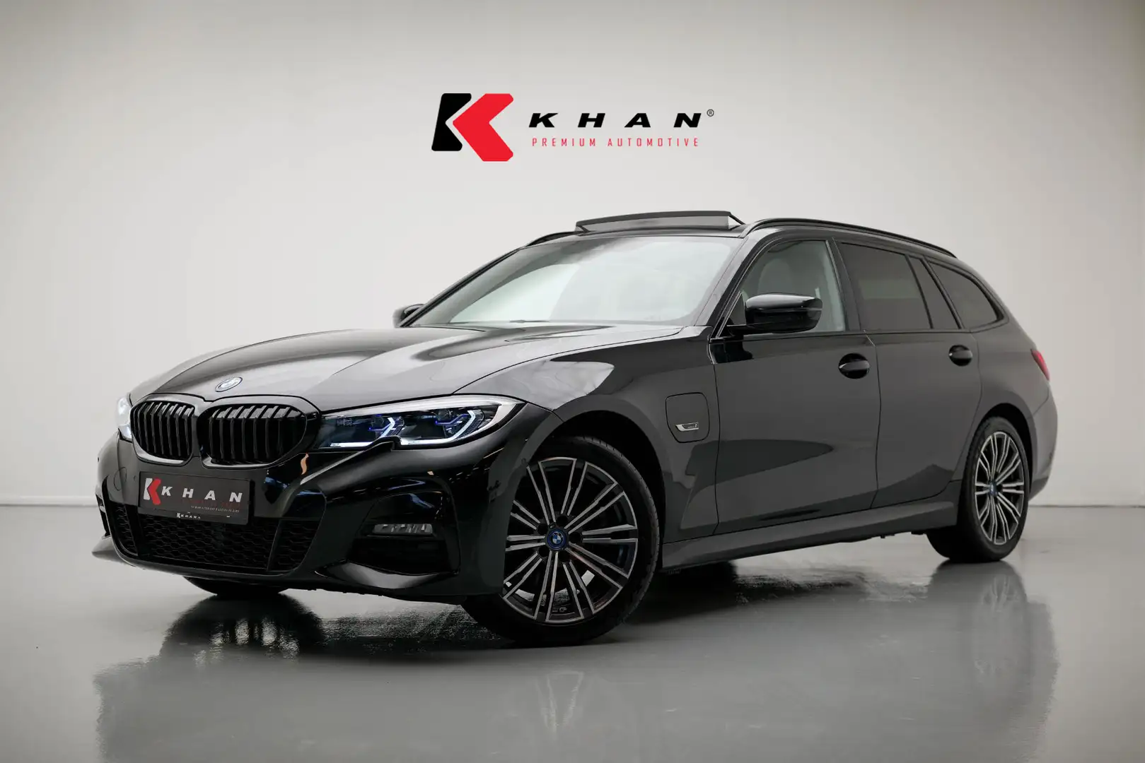 BMW 320 3-serie Touring 320e Business Edition Plus |Pano|M Zwart - 1