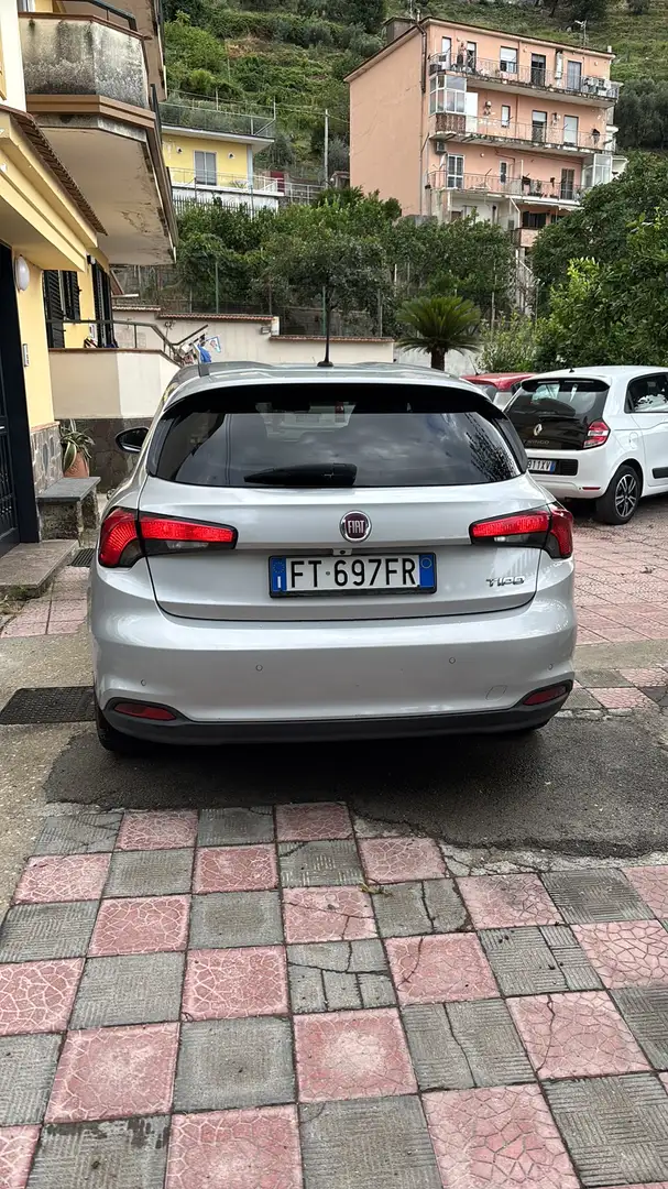 Fiat Tipo Fiat Tipo 5pt 1.6 Multijet 120cv, Lounge. Grau - 1