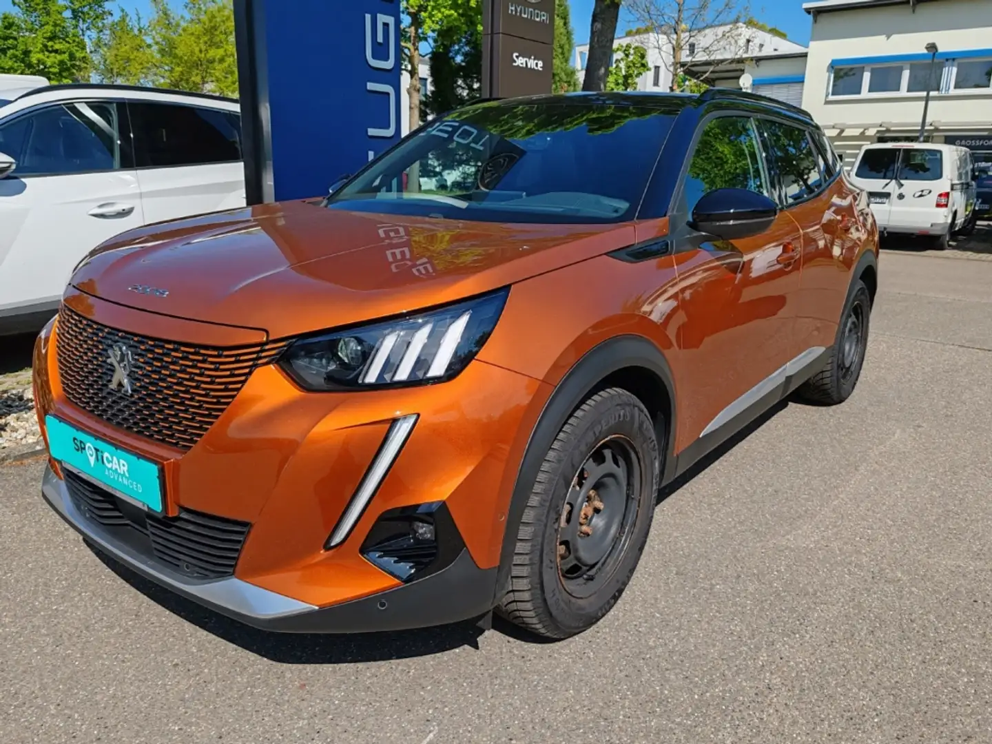 Peugeot 2008 e- GT Elektromotor 136 Navi Digitales Cockpit LED Orange - 1