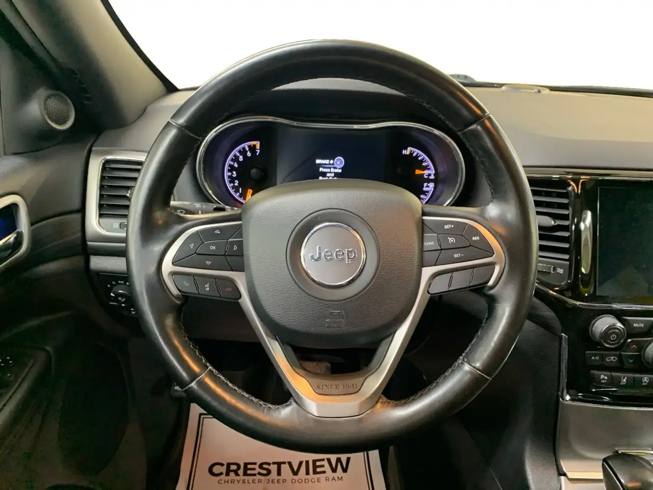 Jeep Grand Cherokee снимка Jeep Grand Cherokee