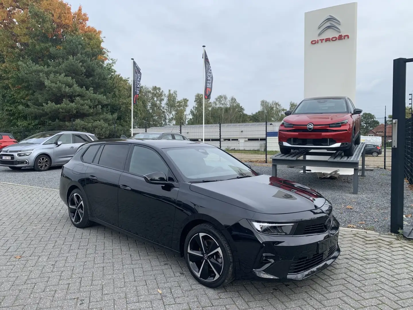 Opel Astra Sports Tourer 1.2 Turbo 130 Automaat GS Noir - 2