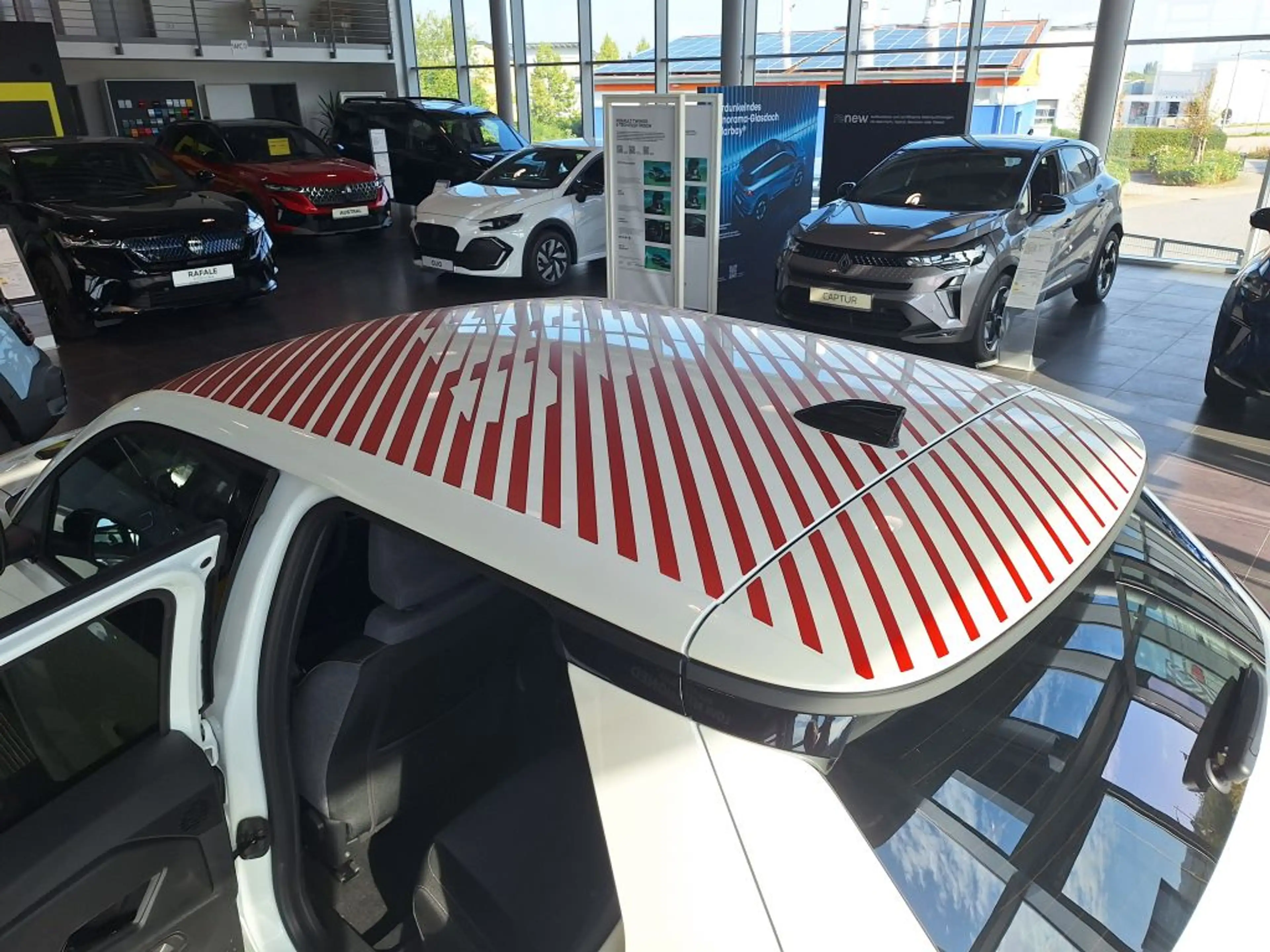 Renault R 5 E-Tech Techno 150 Comfort Range — photo 6