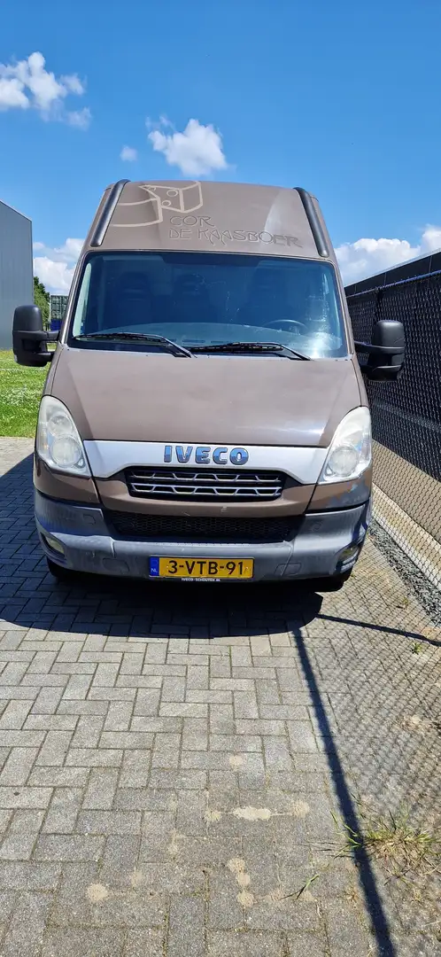 Iveco Daily Overig 50C21V 330 H3 met vangmuil en luchtremmen Bruin - 1