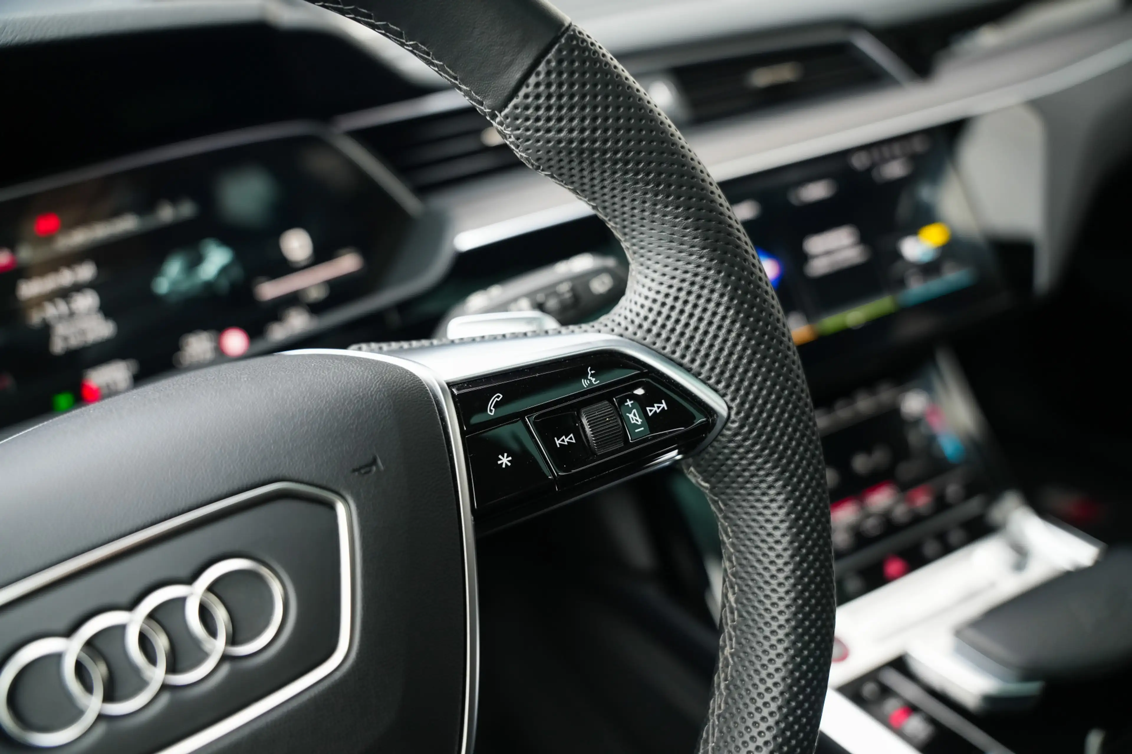 Audi SQ8 e-tron Quattro 115 kWh 503 pk / BTW-Auto/ Lucht-Vering/ R — photo 24