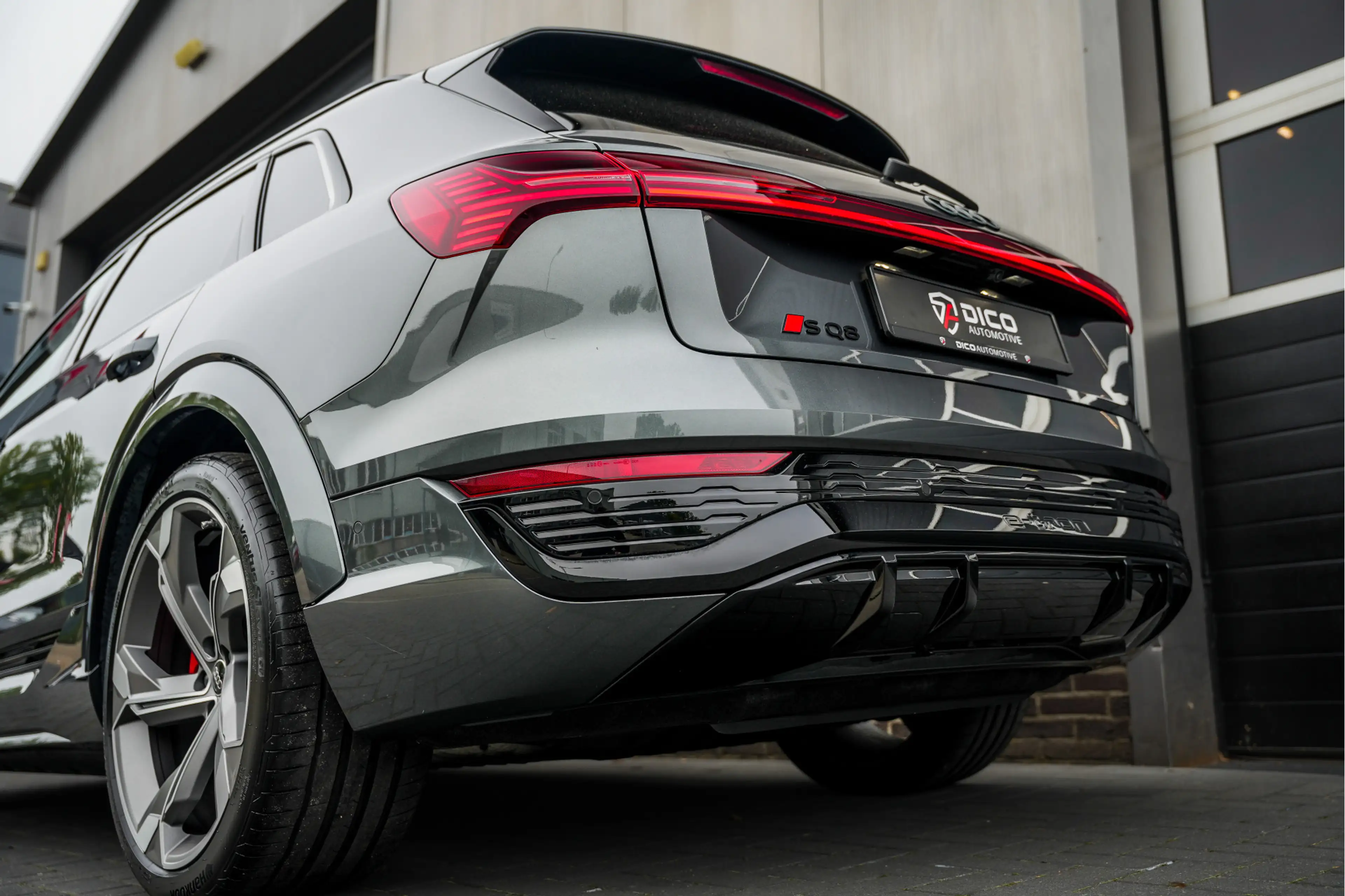 Audi SQ8 e-tron Quattro 115 kWh 503 pk / BTW-Auto/ Lucht-Vering/ R — photo 10