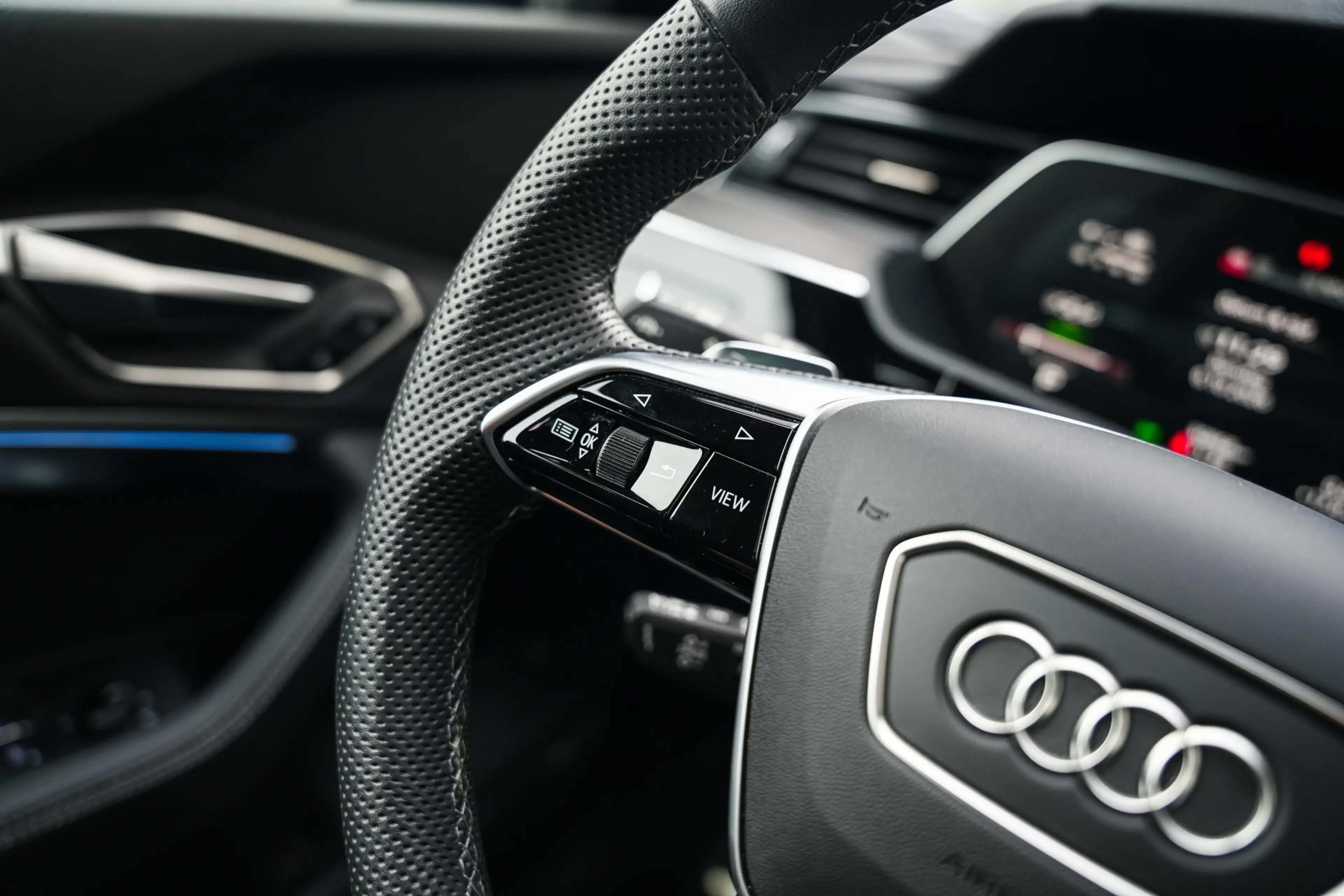 Audi SQ8 e-tron Quattro 115 kWh 503 pk / BTW-Auto/ Lucht-Vering/ R — photo 21