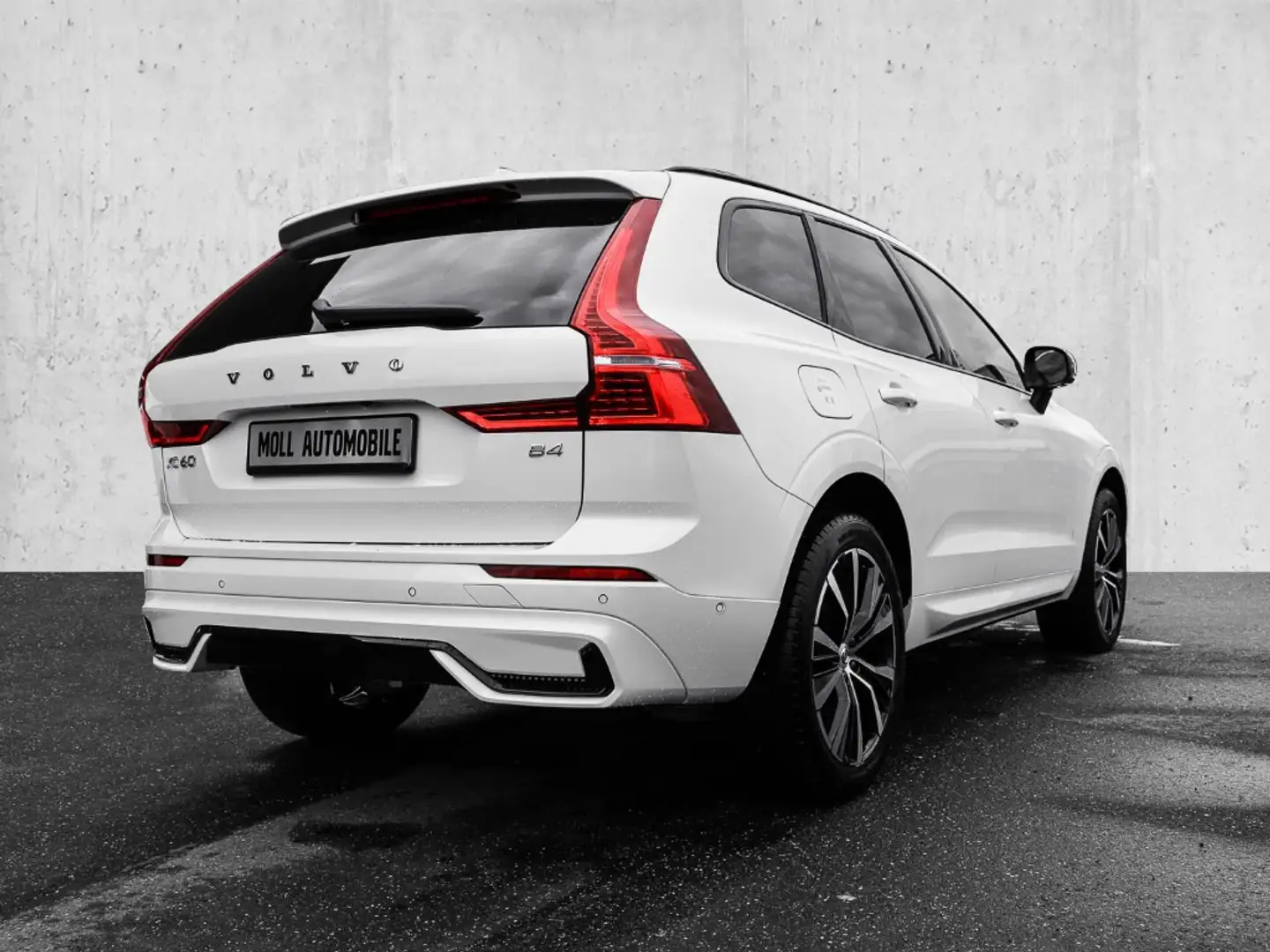 Volvo XC60 Ultimate Dark 2WD B4 Diesel EU6d HUD AD digitales Weiß - 2