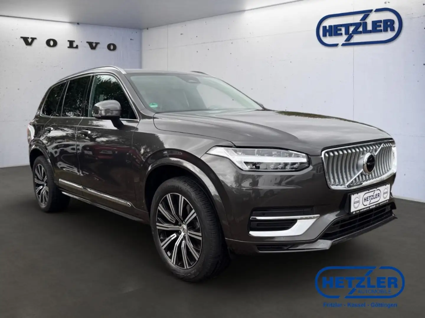 Volvo XC90 B5 Benzin Plus Bright AWD 7-Sitzer, Navigation, Kl Šedá - 2