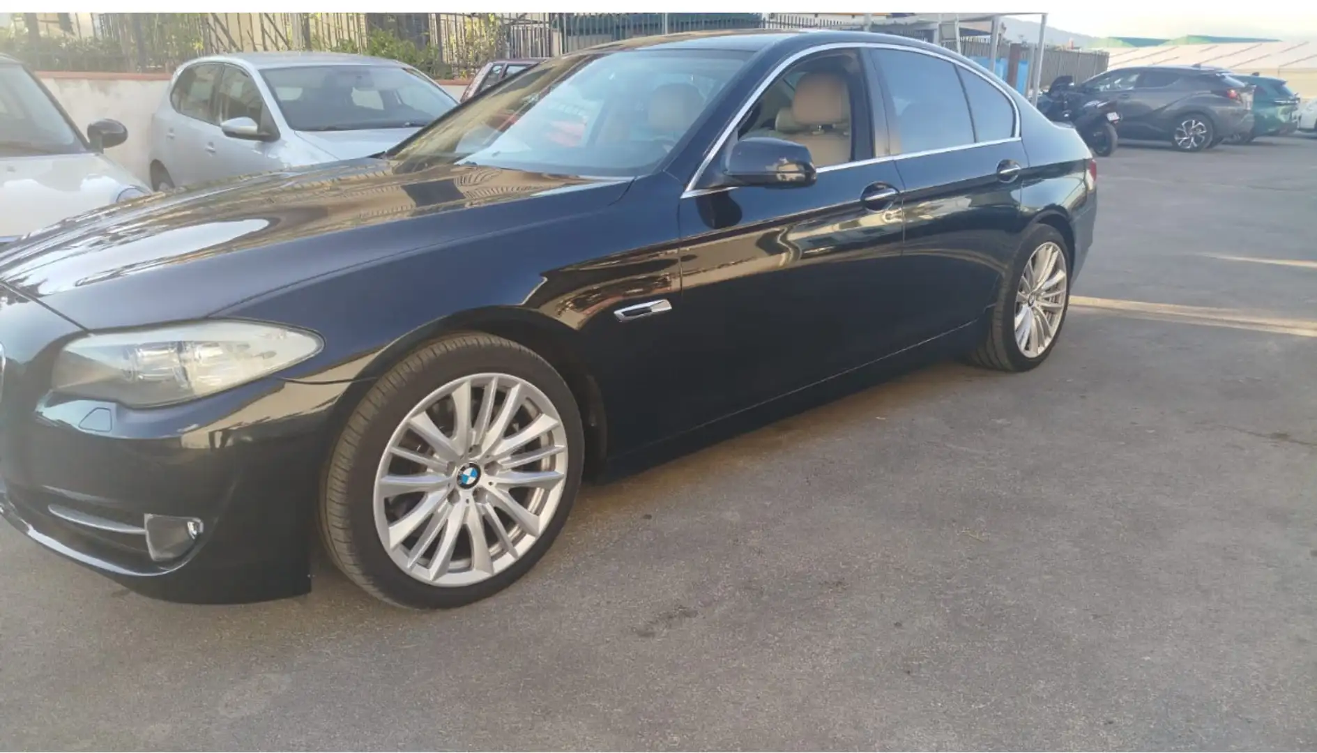 BMW 525 525d Titanium - 1