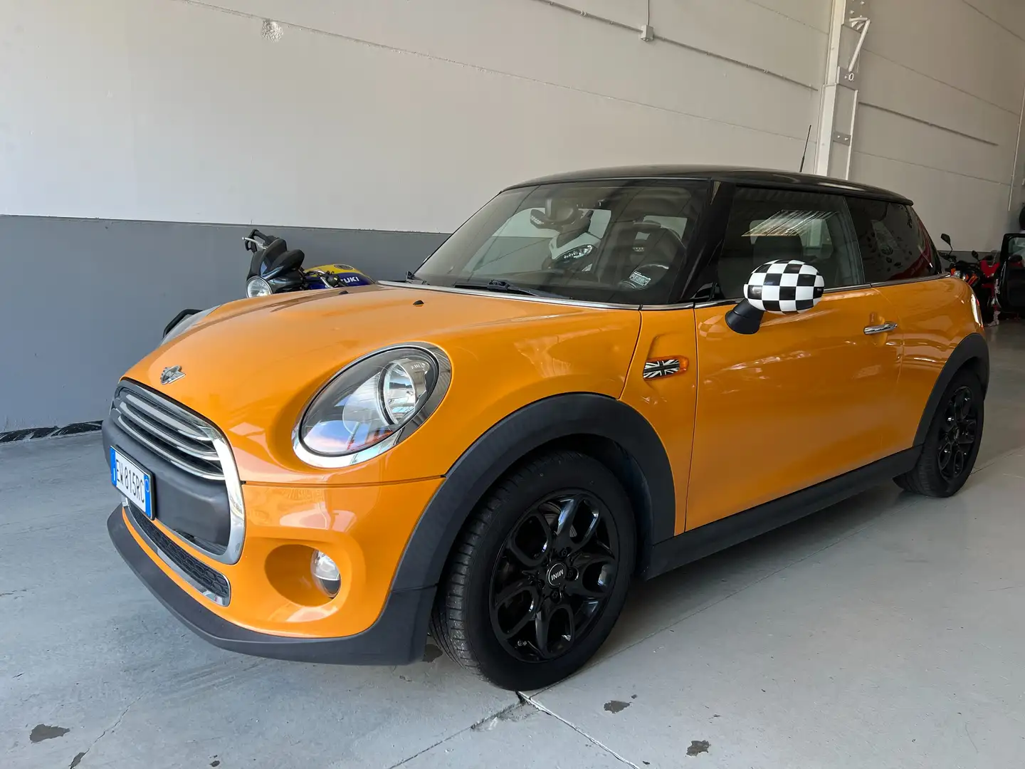 MINI One D Mini 1.5 One D Business XL 95cv 2014 Finanziabile Arancione - 1