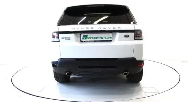 Land Rover Range Rover Sport view 4