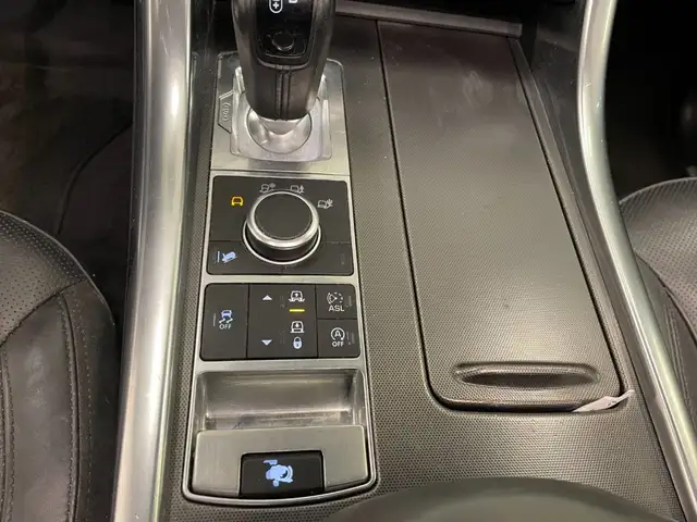 Land Rover Range Rover Sport view 14