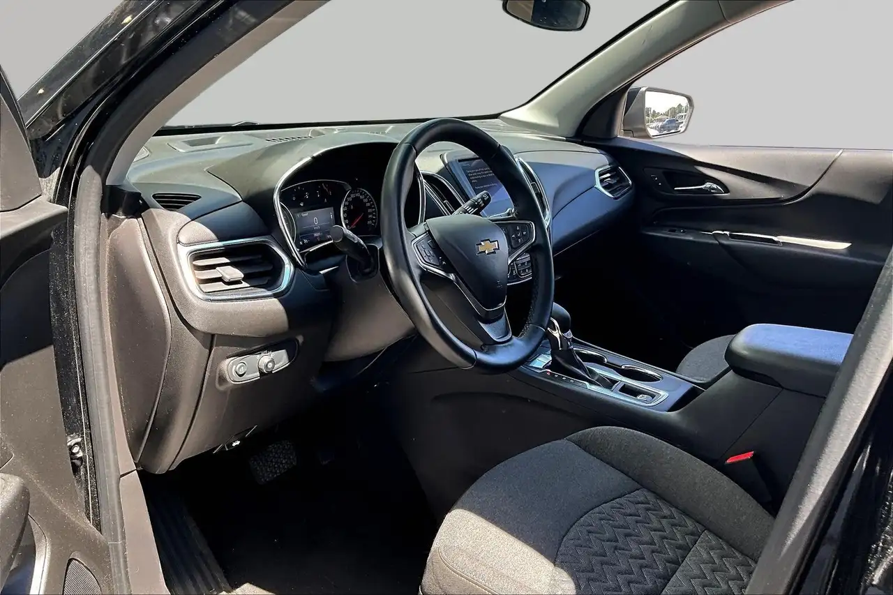 Chevrolet Equinox снимка Chevrolet Equinox