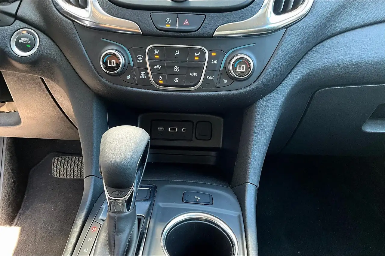Chevrolet Equinox снимка Chevrolet Equinox