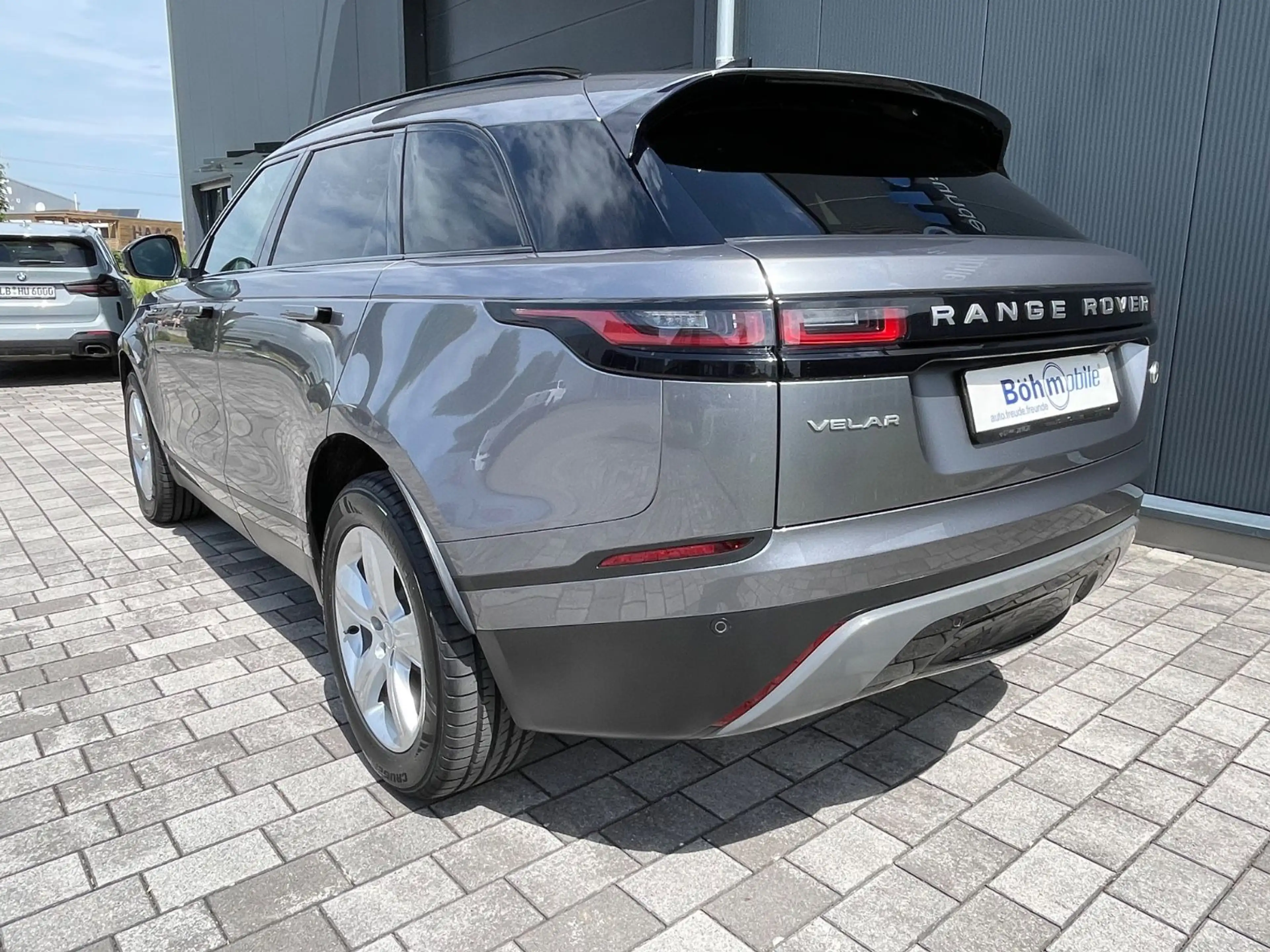 Land Rover Range Rover Velar D 200 AWD S/Pano/AHK/ACC/MWST — photo 6