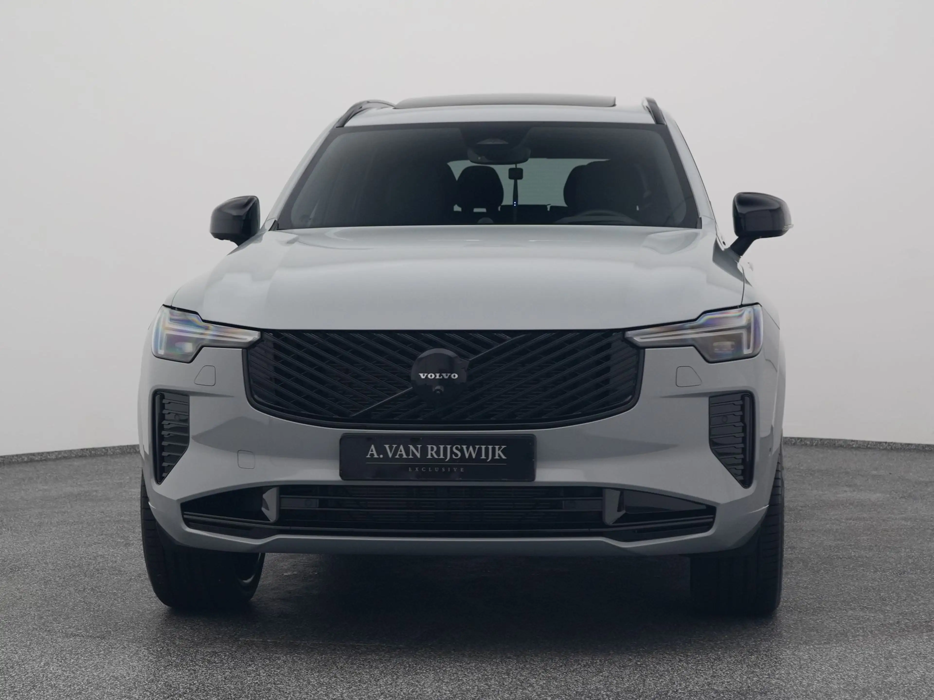 Volvo XC90 2.0 T8 Plug-in hybrid AWD Ultra Black Edition 7-Pe — photo 9