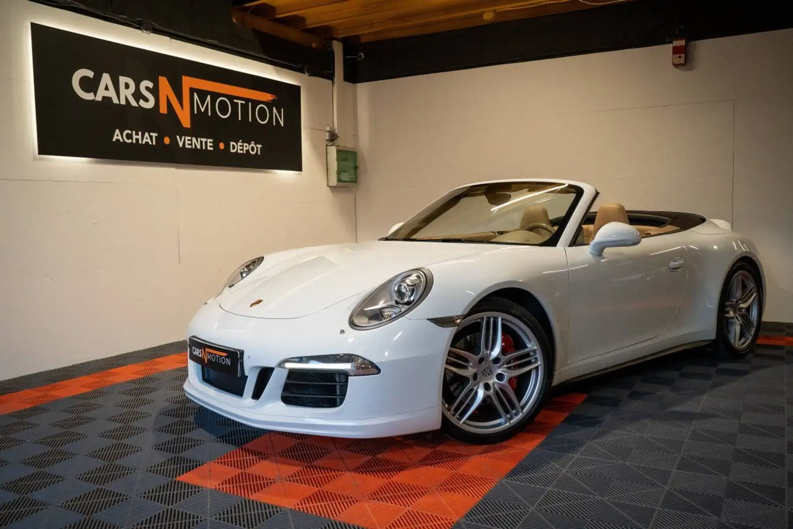 Porsche 991 type 991 Cabriolet Carrera 4S PDK - Historique constructeur complet Weiß - 1